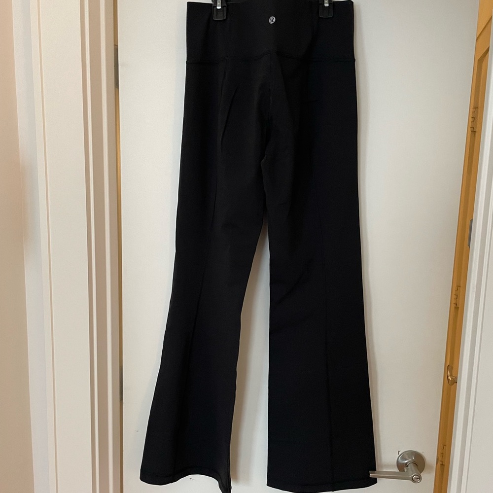 Lululemon flare yoga pants!
